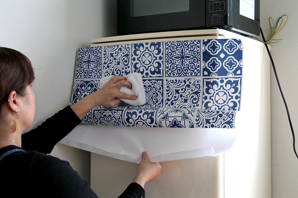 貼ってはがせｓる壁紙シート　ハガセルーノ　賃貸DIY　アサヒペン