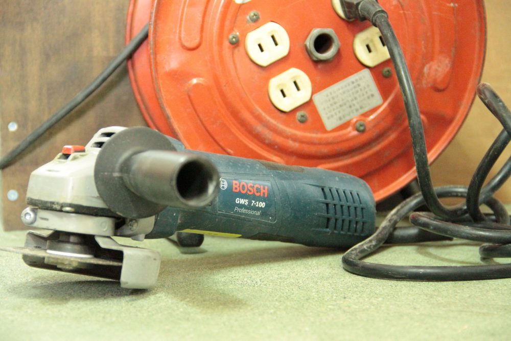ディスクグラインダーってなに?DIYで活躍するディスクグラインダーの ディスクグラインダーってなに?DIYで活躍するディスクグラインダーの