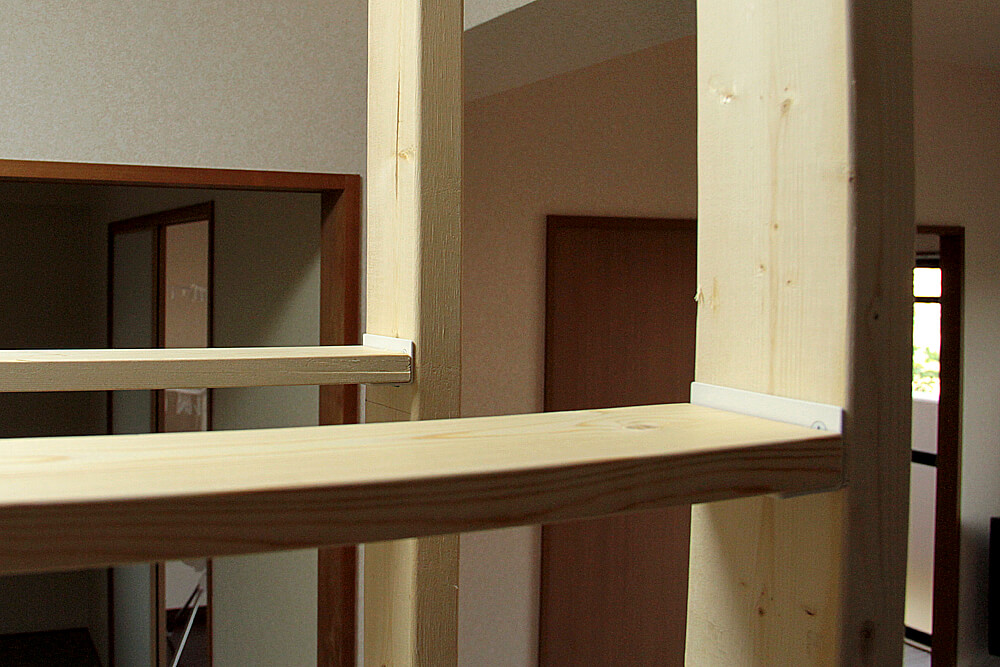 カインズ（Kumimoku）の突っ張り金具　Lアングル